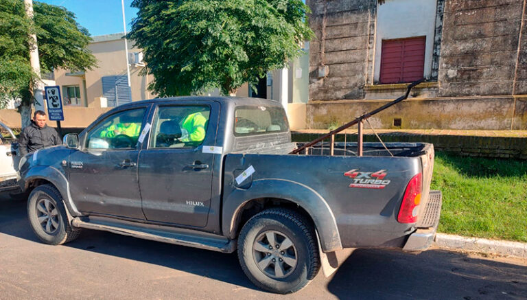 Rucanelo cazadores GeneralPico camioneta Toyota 10abril2026