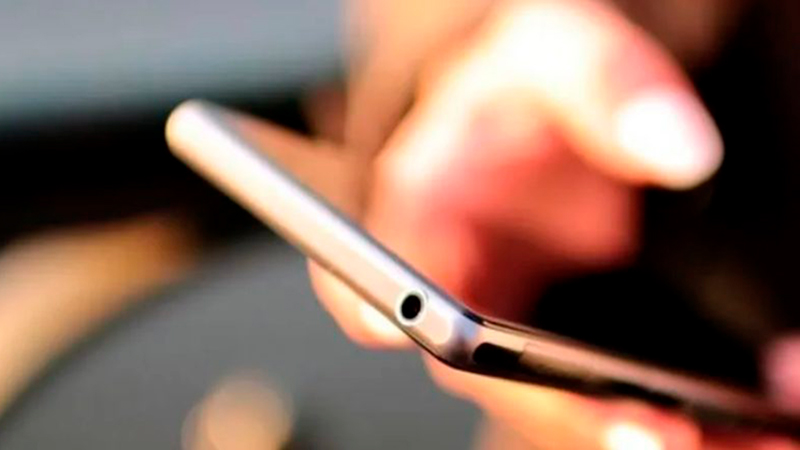 Smartphone usuario 22abril2026