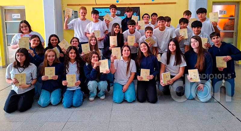 Colegio JuanMoran jura Constitucion estudiantes 9mayo2026