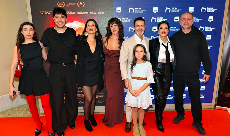 LaPrimeraVezQueMeViVestidoDeMujer pelicula elenco 8mayo2026