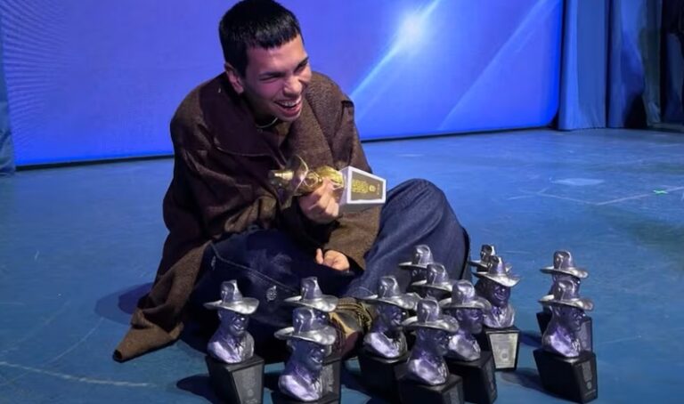 MIloJ estatuillas PremiosGardel 27mayo2026