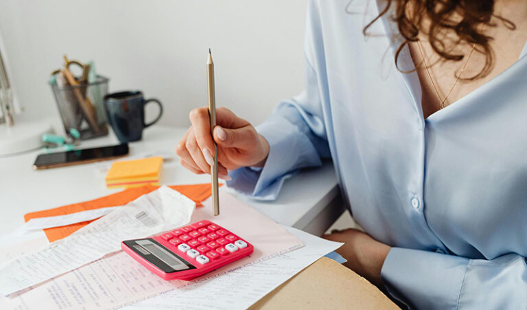 Endeudamiento dudas calculadora mujer 2mayo2026